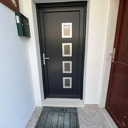 Apartment Summer