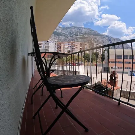 Summer Apartment *